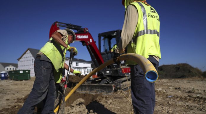 Gains in worker wages are slowing. Here’s what to expect over the next several months gains-in-worker-wages-are-slowing.-here’s-what-to-expect-over-the-next-several-months