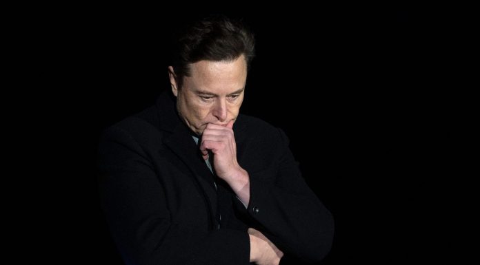 Elon Musk demands Twitter employees pledge they won’t leak information to the press—and is threatening to sue them if they do: Report elon-musk-demands-twitter-employees-pledge-they-won’t-leak-information-to-the-press—and-is-threatening-to-sue-them-if-they-do:-report