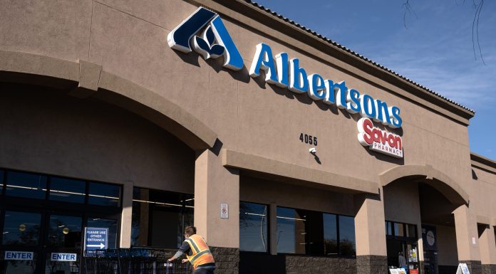 Judge orders Albertsons to keep dividend on hold as Cerberus Capital waits, states resist ahead of $24.6 billion Kroger tie-up judge-orders-albertsons-to-keep-dividend-on-hold-as-cerberus-capital-waits,-states-resist-ahead-of-$24.6-billion-kroger-tie-up