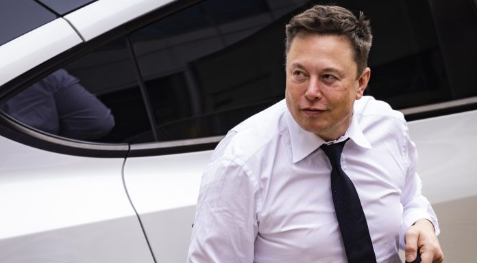 Twitter declares war on sharing location information about others after banning an account that tracks Elon Musk’s private jet twitter-declares-war-on-sharing-location-information-about-others-after-banning-an-account-that-tracks-elon-musk’s-private-jet
