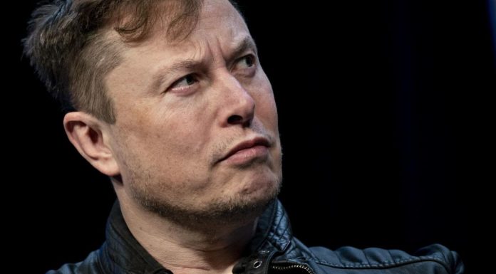 Musk Lashes Out at Unhappy Investor as Tesla Shares Retreat musk-lashes-out-at-unhappy-investor-as-tesla-shares-retreat