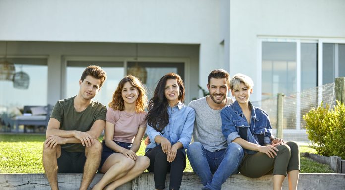 How to invest in your 20s: 7 tips to get started how-to-invest-in-your-20s:-7-tips-to-get-started
