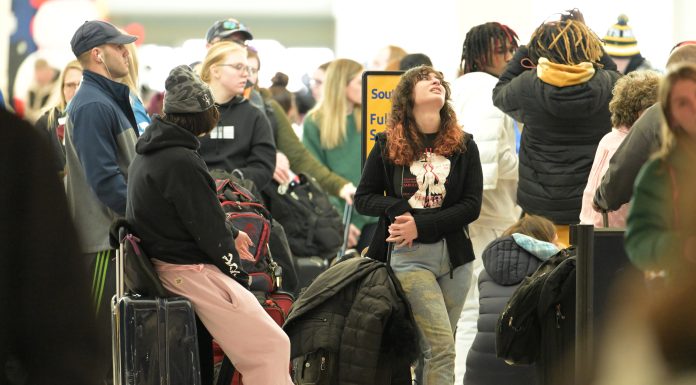 Southwest again cancels most of its flights on Tuesday, marking it as an outlier in the airline industry southwest-again-cancels-most-of-its-flights-on-tuesday,-marking-it-as-an-outlier-in-the-airline-industry