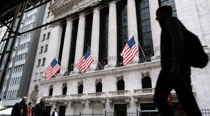 U.S. stocks close sharply higher in year-end rally after jobless claims data deemed ‘welcome news for the Fed’ us.-stocks-close-sharply-higher-in-year-end-rally-after-jobless-claims-data-deemed-‘welcome-news-for-the-fed’