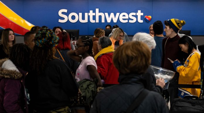 A TikTok video of Southwest Airlines passengers being threatened with arrest on Christmas has nearly 1M views a-tiktok-video-of-southwest-airlines-passengers-being-threatened-with-arrest-on-christmas-has-nearly-1m-views