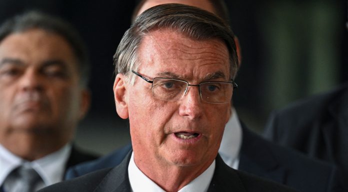 Biden faces a tough decision over Bolsonaro after yesterday’s insurrection in Brazil: Let him stay in the U.S. or kick him out biden-faces-a-tough-decision-over-bolsonaro-after-yesterday’s-insurrection-in-brazil:-let-him-stay-in-the-us.-or-kick-him-out