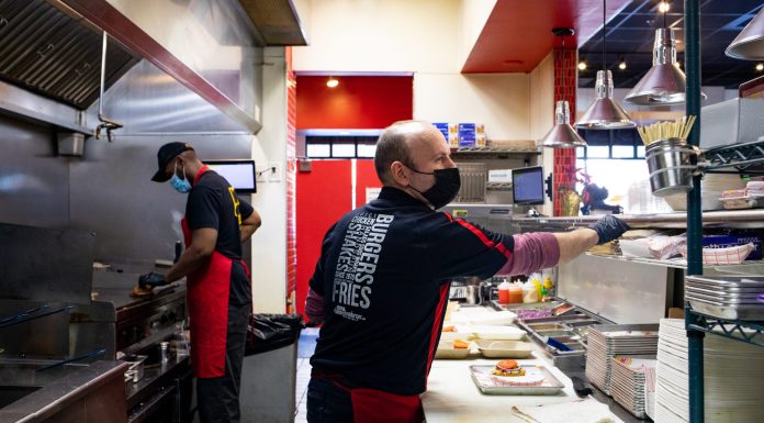 Hybrid work is expanding beyond white-collar jobs to finally include frontline workers hybrid-work-is-expanding-beyond-white-collar-jobs-to-finally-include-frontline-workers