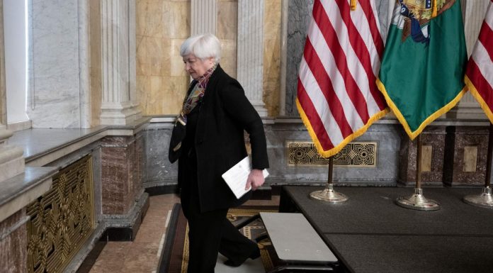 Too Much Government Debt Could Become a Big Problem for the Stock Market too-much-government-debt-could-become-a-big-problem-for-the-stock-market