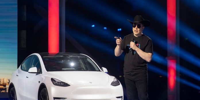 elon-musk,-tesla-poised-for-trial-over-tweets-proposing-to-take-car-maker-private