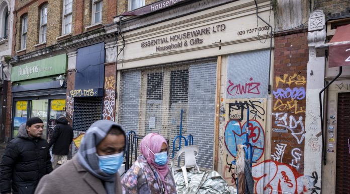 Fewer people than ever think their life is going to get better as ‘economic optimism collapses’ worldwide fewer-people-than-ever-think-their-life-is-going-to-get-better-as-‘economic-optimism-collapses’-worldwide