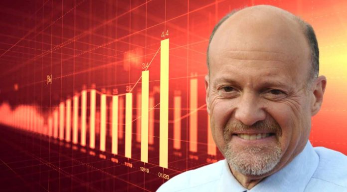 Jim Cramer Says Avoid Crypto, Stick With Gold for ‘Real Hedge’ Against Inflation and Economic Chaos jim-cramer-says-avoid-crypto,-stick-with-gold-for-‘real-hedge’-against-inflation-and-economic-chaos