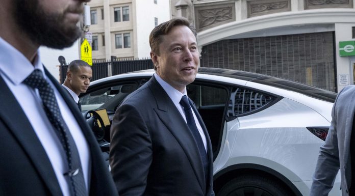 Elon Musk sets aside his strained relationship with Joe Biden to meet with top White House aides elon-musk-sets-aside-his-strained-relationship-with-joe-biden-to-meet-with-top-white-house-aides