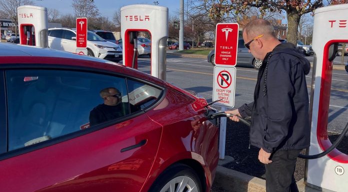 Tesla’s Big Price Cuts Fuel Owner Backlash tesla’s-big-price-cuts-fuel-owner-backlash