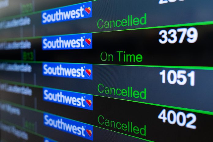 air-travelers-would-get-$1,350-if-bumped-under-proposed-‘passenger-bill-of-rights’-that-comes-just-weeks-after-southwest-airlines’-epic-meltdown