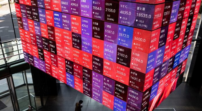 Stocks, US Futures Drop on Tech-Trio Earnings Miss: Markets Wrap stocks,-us-futures-drop-on-tech-trio-earnings-miss:-markets-wrap