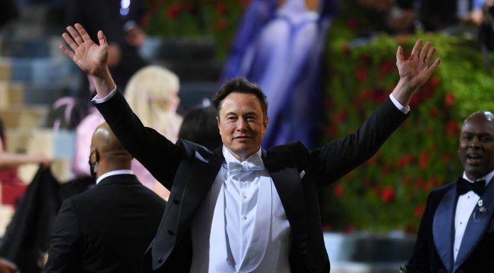 Elon Musk takes a victory lap after dodging billions in potential damages from a high-profile Tesla investor suit: ‘The wisdom of the people has prevailed’ elon-musk-takes-a-victory-lap-after-dodging-billions-in-potential-damages-from-a-high-profile-tesla-investor-suit:-‘the-wisdom-of-the-people-has-prevailed’