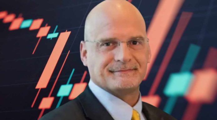 Commodity Strategist Mike McGlone Says Cryptocurrencies May Be Facing Their First Real Recession commodity-strategist-mike-mcglone-says-cryptocurrencies-may-be-facing-their-first-real-recession