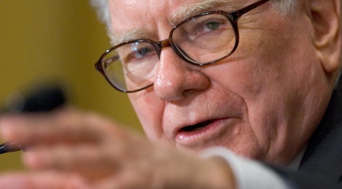 Berkshire Hathaway’s Buy in Truck-Stop Operator Pays Off berkshire-hathaway’s-buy-in-truck-stop-operator-pays-off