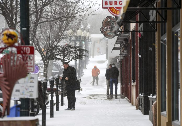 northern-us.-plains-states-are-shutting-down-ahead-of-a-massive-winter-storm