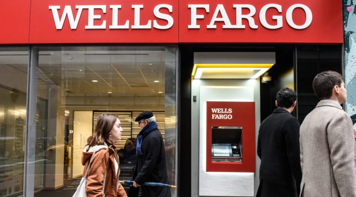 Real estate slump hits home as Wells Fargo axes hundreds of mortgage bankers days after taking some on a California retreat real-estate-slump-hits-home-as-wells-fargo-axes-hundreds-of-mortgage-bankers-days-after-taking-some-on-a-california-retreat