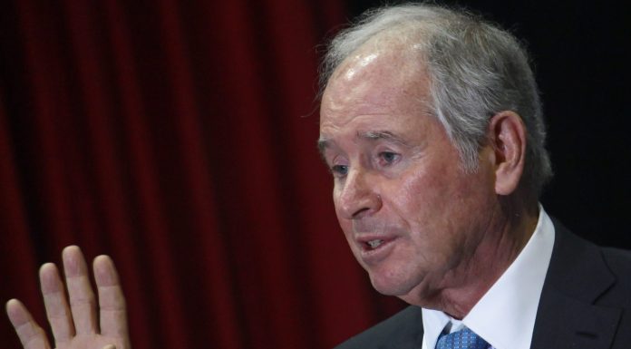 Blackstone CEO Steve Schwarzman earned an astonishing $1.3 billion last year and lifted his net worth to over $30 billion blackstone-ceo-steve-schwarzman-earned-an-astonishing-$1.3-billion-last-year-and-lifted-his-net-worth-to-over-$30-billion