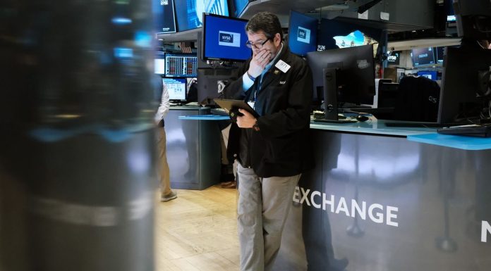 Investors Are Bracing for Spike in Market Volatility investors-are-bracing-for-spike-in-market-volatility