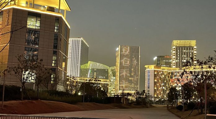 China’s Cities Struggle Under Trillions of Dollars of Debt china’s-cities-struggle-under-trillions-of-dollars-of-debt
