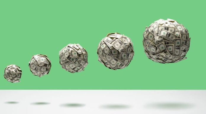 Savers Pile Money Into Bank CDs as Rates Top 5% savers-pile-money-into-bank-cds-as-rates-top-5%