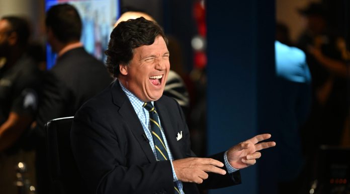 Fox News is trying to kick Tucker Carlson off Twitter, reports say fox-news-is-trying-to-kick-tucker-carlson-off-twitter,-reports-say