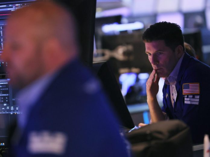 the-ai-craze-is-blurring-these-4-serious-economic-threats-to-the-us-here’s-a-closer-look.