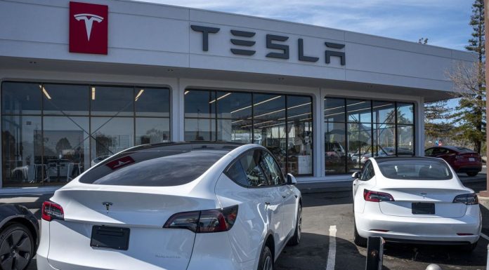Tesla Profit Jumps 20% as Price Cuts Help Lift Deliveries tesla-profit-jumps-20%-as-price-cuts-help-lift-deliveries