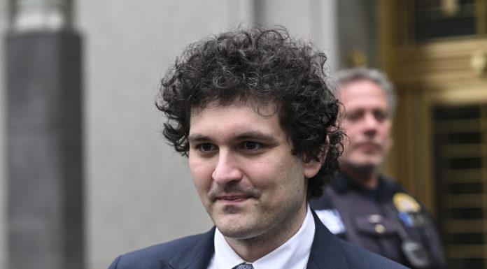 FTX’s Sam Bankman-Fried is trying to ‘publicly discredit’ former lieutenant as a ‘jilted lover’ before upcoming fraud trial, prosecutors allege ftx’s-sam-bankman-fried-is-trying-to-‘publicly-discredit’-former-lieutenant-as-a-‘jilted-lover’-before-upcoming-fraud-trial,-prosecutors-allege