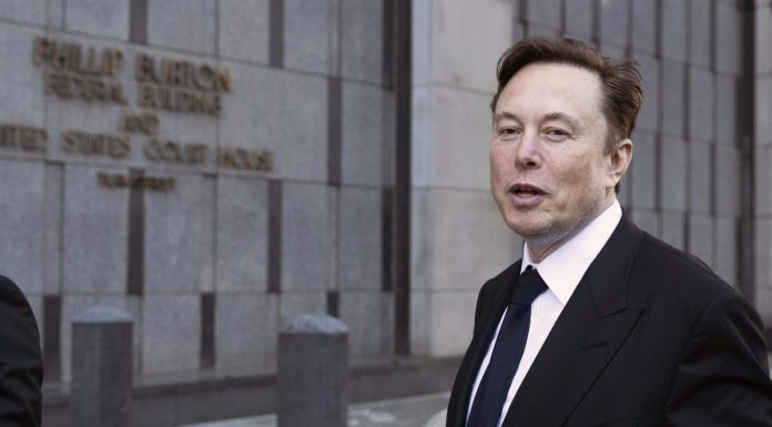 Court ruling that Elon Musk threatened Tesla workers in tweet will be reconsidered: ‘Why pay union dues and give up stock options for nothing?’ court-ruling-that-elon-musk-threatened-tesla-workers-in-tweet-will-be-reconsidered:-‘why-pay-union-dues-and-give-up-stock-options-for-nothing?’