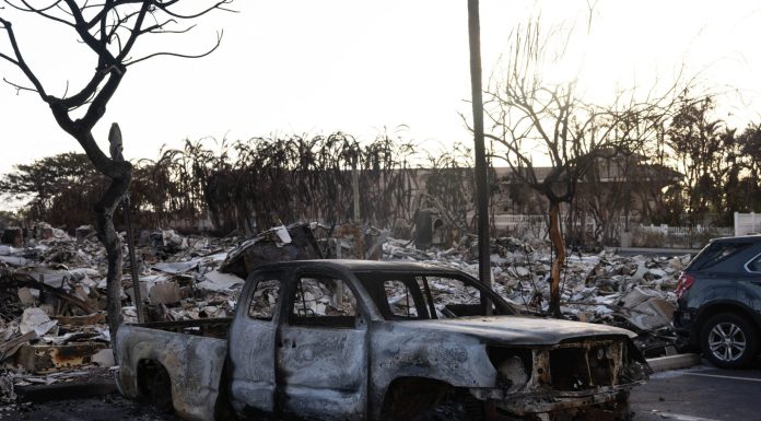 ‘It was like a war’: Maui residents had moments to make life-or-death choices about how to flee the approaching inferno ‘it-was-like-a-war’:-maui-residents-had-moments-to-make-life-or-death-choices-about-how-to-flee-the-approaching-inferno