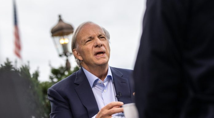 Billionaire Ray Dalio says India’s moon landing is another sign of its ‘ascendence’—and predicts stellar growth for its economy billionaire-ray-dalio-says-india’s-moon-landing-is-another-sign-of-its-‘ascendence’—and-predicts-stellar-growth-for-its-economy-