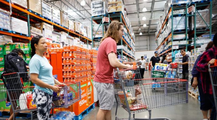 Consumers aren’t even close to being tapped out. Here’s why, and what that means for the stock market. consumers-aren’t-even-close-to-being-tapped-out-here’s-why,-and-what-that-means-for-the-stock-market.