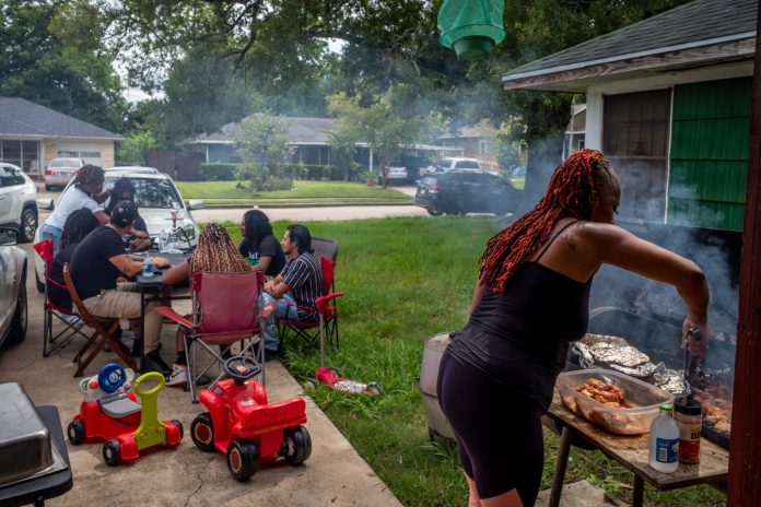labor-is-newly-emboldened-and-‘fighting-for-it’-during-a-year-that-has-included-a-landmark-ups-worker-contract-and-a-hollywood-strike