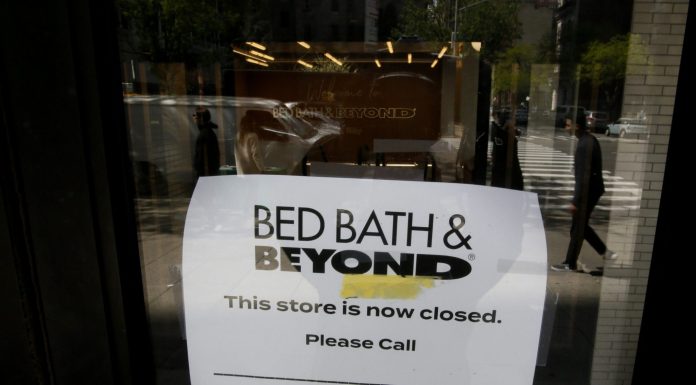 Higher interest rates sent business bankruptcies soaring 17% from the previous month in the latest sign of economic trouble higher-interest-rates-sent-business bankruptcies-soaring-17%-from-the-previous-month-in-the-latest-sign-of-economic-trouble