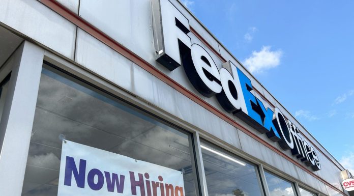 You can no longer count on job hopping for higher pay like you could during the pandemic you-can-no-longer-count-on-job-hopping-for-higher-pay-like-you-could-during-the-pandemic