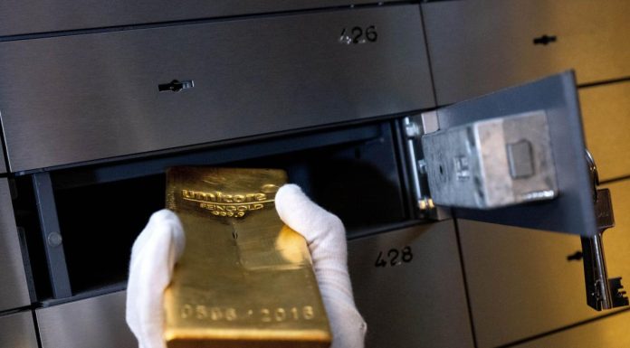 China is pushing ahead with dedollarization, hoarding gold for a 10th straight month after slashing Treasury holdings to a 14-year low china-is-pushing-ahead-with-dedollarization,-hoarding-gold-for-a-10th-straight-month-after-slashing-treasury-holdings-to-a-14-year-low
