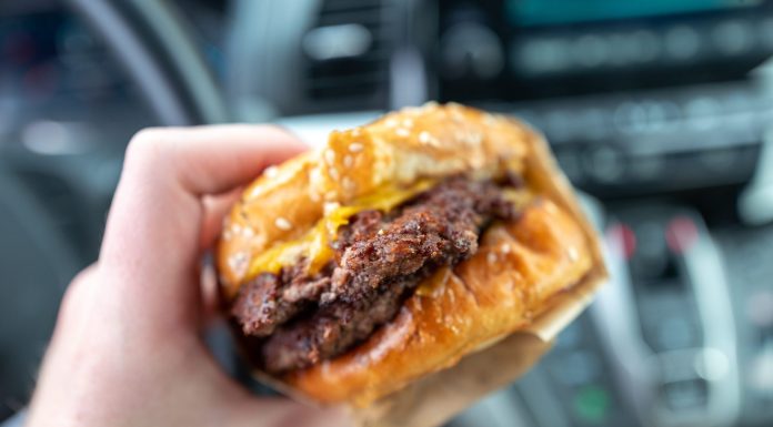 California’s fast food workers get a huge raise to at least $20 hourly: ‘This will give us some breathing space’ california’s-fast-food-workers-get-a-huge-raise-to-at-least-$20-hourly:-‘this-will-give-us-some-breathing-space’
