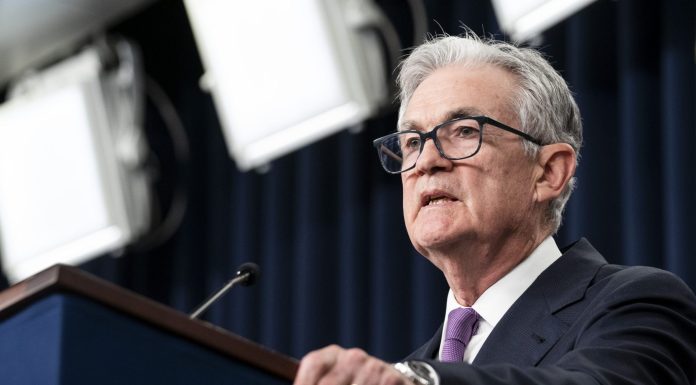 Fed has low odds of achieving a soft landing because the economy is still too strong to entirely cool inflation, former central bank officials say fed-has-low-odds-of-achieving-a-soft-landing-because-the-economy-is-still-too-strong-to-entirely-cool-inflation,-former-central-bank-officials-say