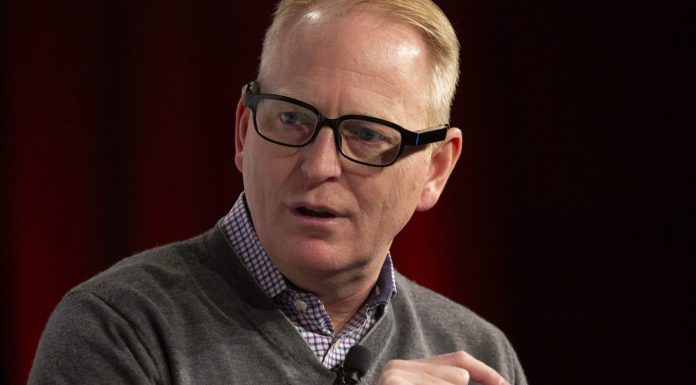 Jeff Bezos’ Blue Origin spaceflight company gets a veteran Amazon executive as a new CEO amid setbacks and delays jeff-bezos’-blue-origin-spaceflight-company-gets-a-veteran-amazon-executive-as-a-new-ceo-amid-setbacks-and-delays