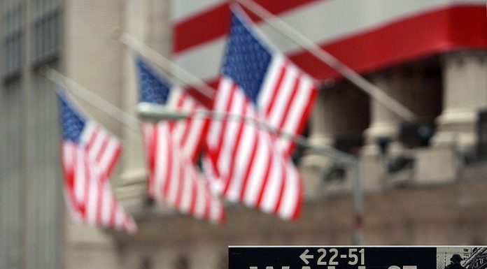 The stock market today has ‘echoes’ of the 1987 crash, and even a hint of a recession would be a massive blow to equities, Societe Generale says the-stock-market-today-has-‘echoes’-of-the-1987-crash,-and-even-a-hint-of-a-recession-would-be-a-massive-blow-to-equities,-societe-generale-says