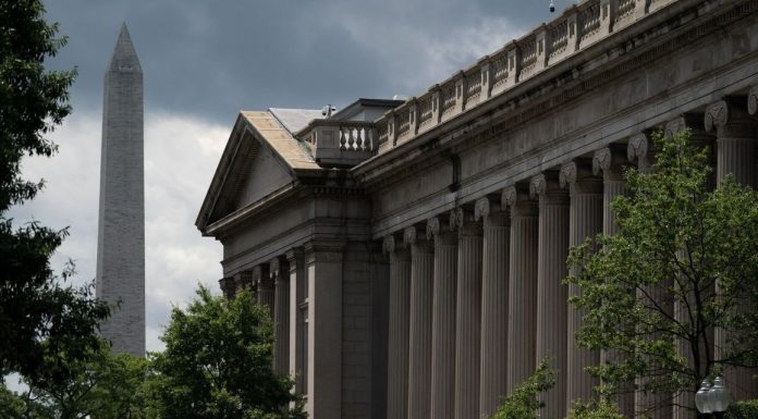 Wall Street Isn’t Sure It Can Handle All of Washington’s Bonds wall-street-isn’t-sure-it-can-handle-all-of-washington’s-bonds