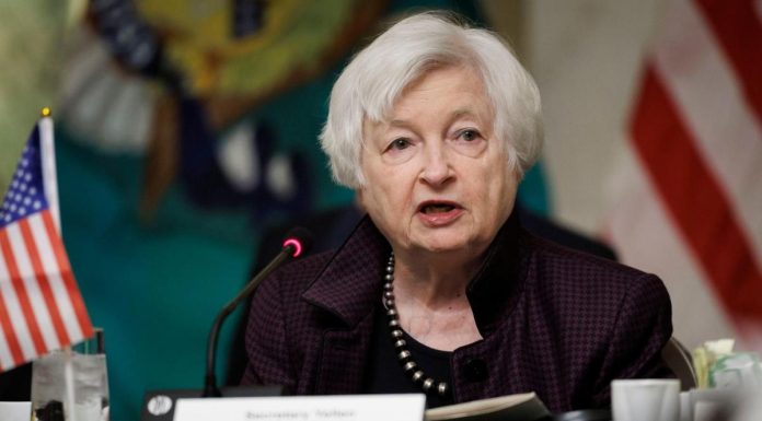 Druckenmiller Digs In on Criticism of Yellen, Disputes Her Math druckenmiller-digs-in-on-criticism-of-yellen,-disputes-her-math
