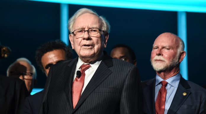 Wells Fargo’s stock rose 13% after Warren Buffett praised it in 2009. Now we know he quietly sold $20 million in shares the same day wells-fargo’s-stock-rose-13%-after-warren-buffett-praised-it-in-2009.-now-we-know-he -quietly-sold-$20-million-in-shares-the-same-day