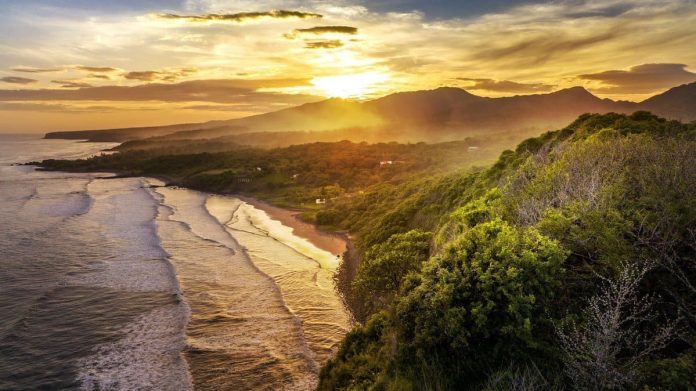 supplier-of-over-40,000-merchants-in-el-salvador-now-accepts-bitcoin