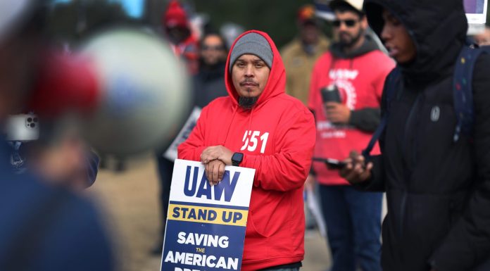 UAW’s ‘historic’ contract in peril as workers at 5 GM factories vote down the deal uaw’s-‘historic’-contract-in-peril-as-workers-at-5-gm-factories-vote-down-the-deal