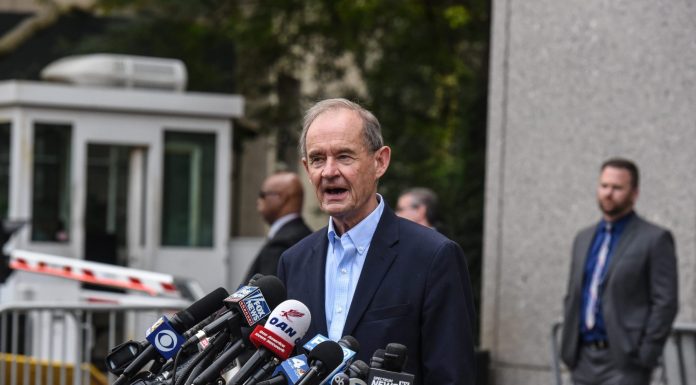 Super-lawyer David Boies is stepping down as leader of his law firm after losing nearly half of staff over last 3 years super-lawyer-david-boies-is-stepping-down-as-leader-of-his-law-firm-after-losing-nearly-half-of-staff-over-last-3-years